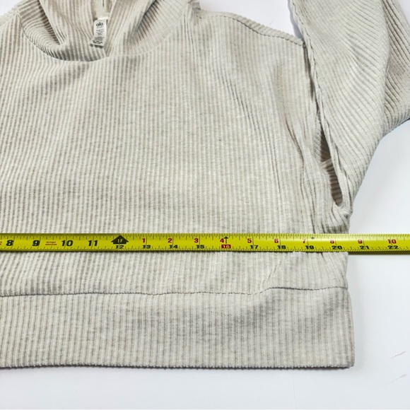 ALO Muse Hoodie Cropped Heathered Oatmeal Small - Picture 5 of 8